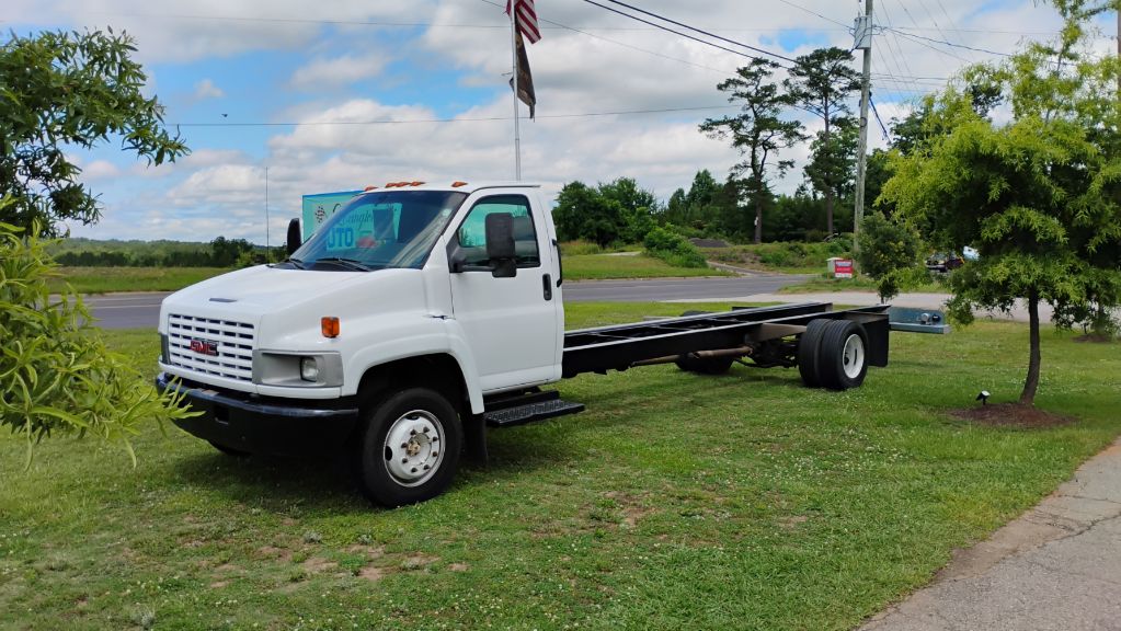 2005 GMC C5500's photo