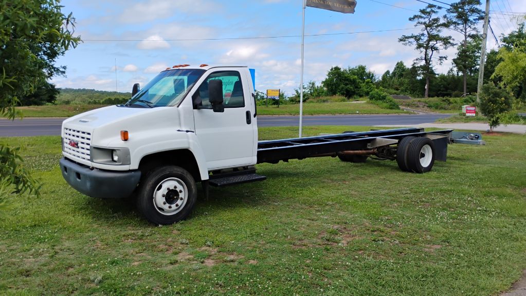 2006 GMC C5500's photo