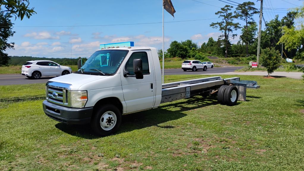 2011 Ford Econoline's photo