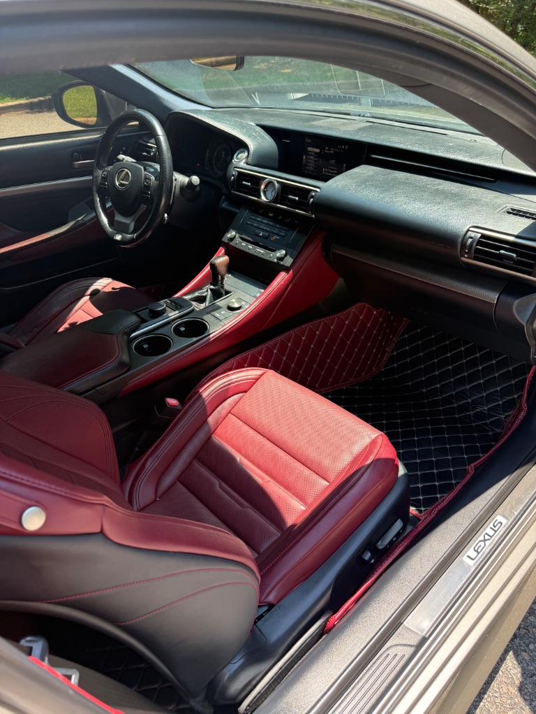 2017 Lexus RC 200t - Photo 10