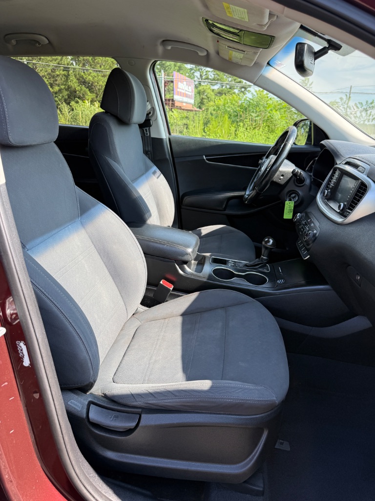 2017 Kia Sorento LX - Photo 15